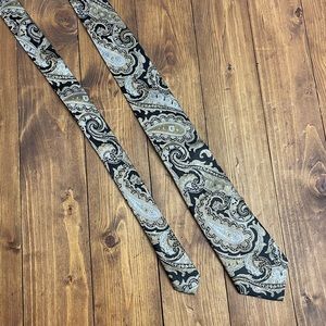 Sean John Silk Neck Tie black and gold paisley